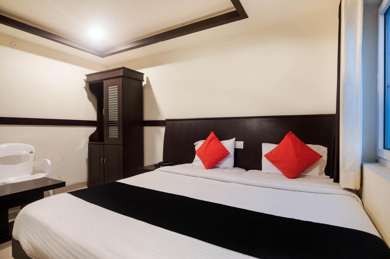 Capital O Alfa Hotel Vijayawāda Buitenkant foto